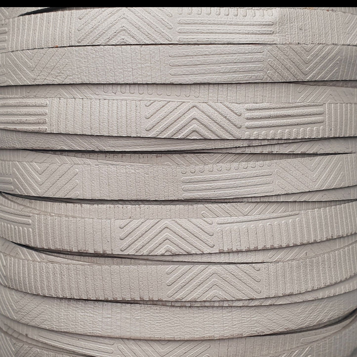 ParkAvenueTrimming14EmbossedGrey