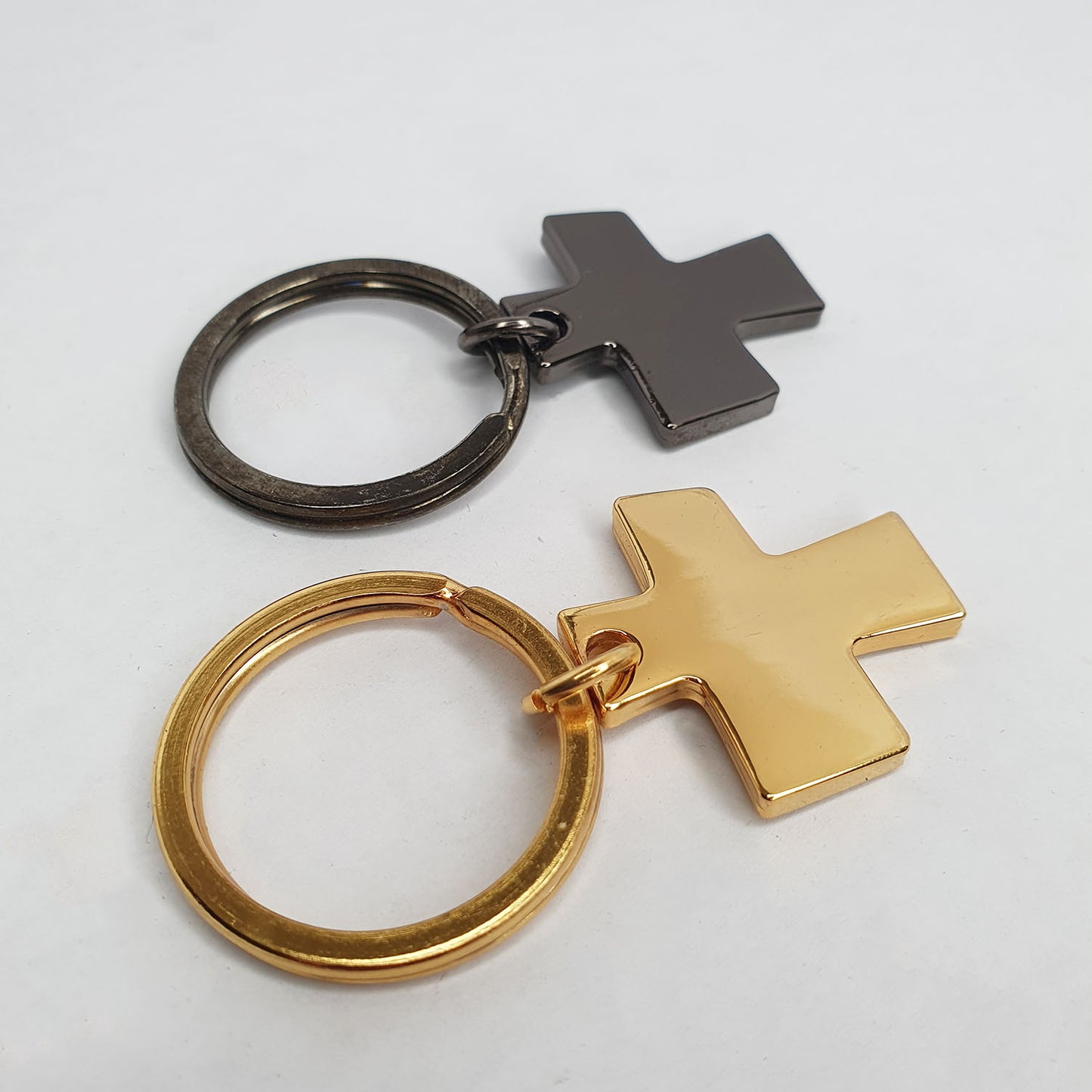 CROSS KEYCHAIN
